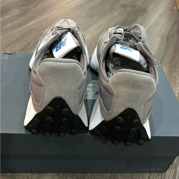 New Balance Men's 327 sneakers — Grey/White - Picture 7 of 8